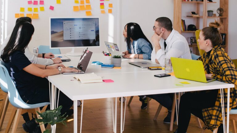 The Agile Scrum Roles – Easily Explained