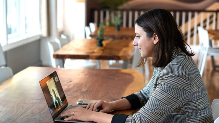 Paraverbal Communication in Remote Teams