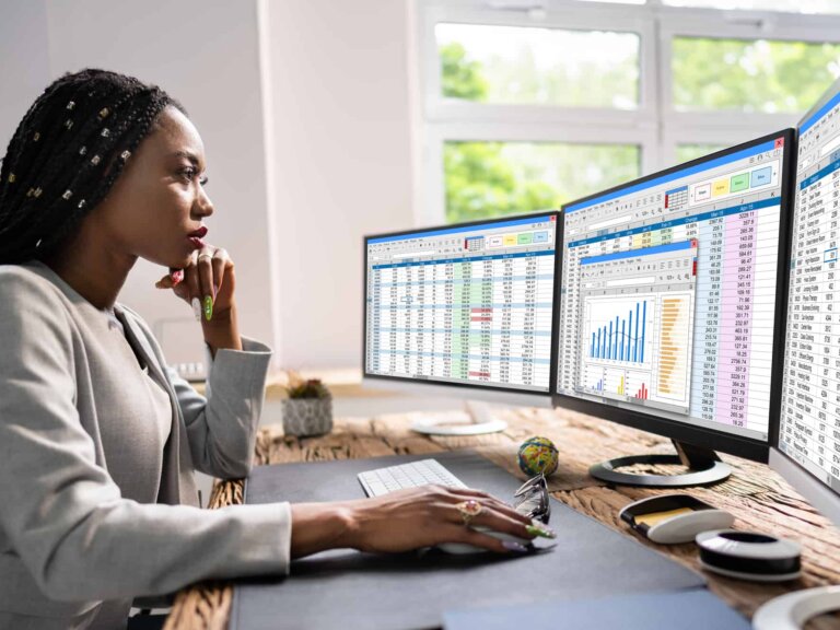 Becoming a Data Analyst in 6 Simple Steps