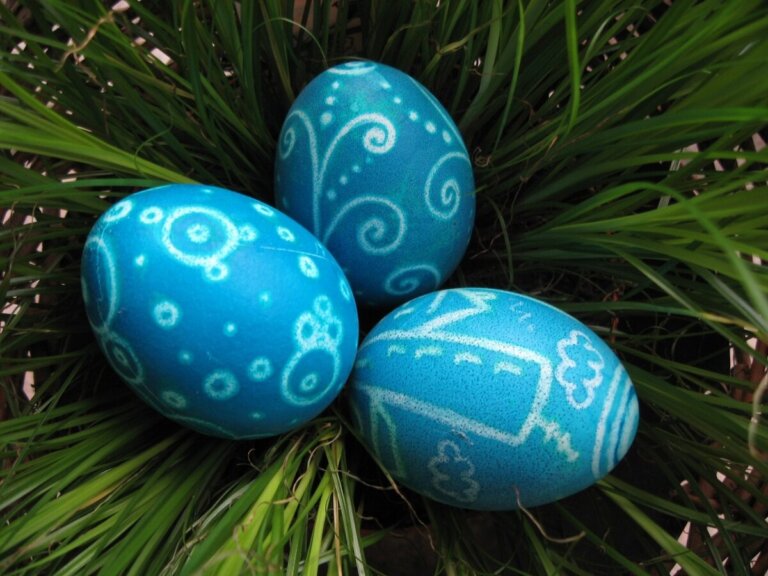 Tech-Savvy Easter-Themed Products